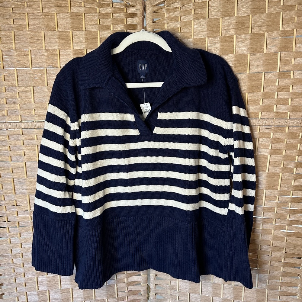 GAP 24/7 Split-Hem Polo Sweater